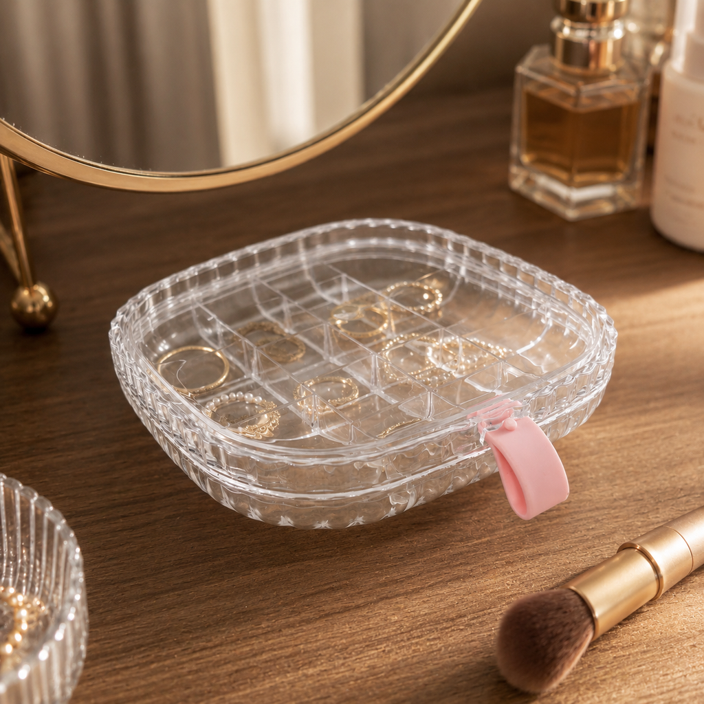 Transparent jewellery box